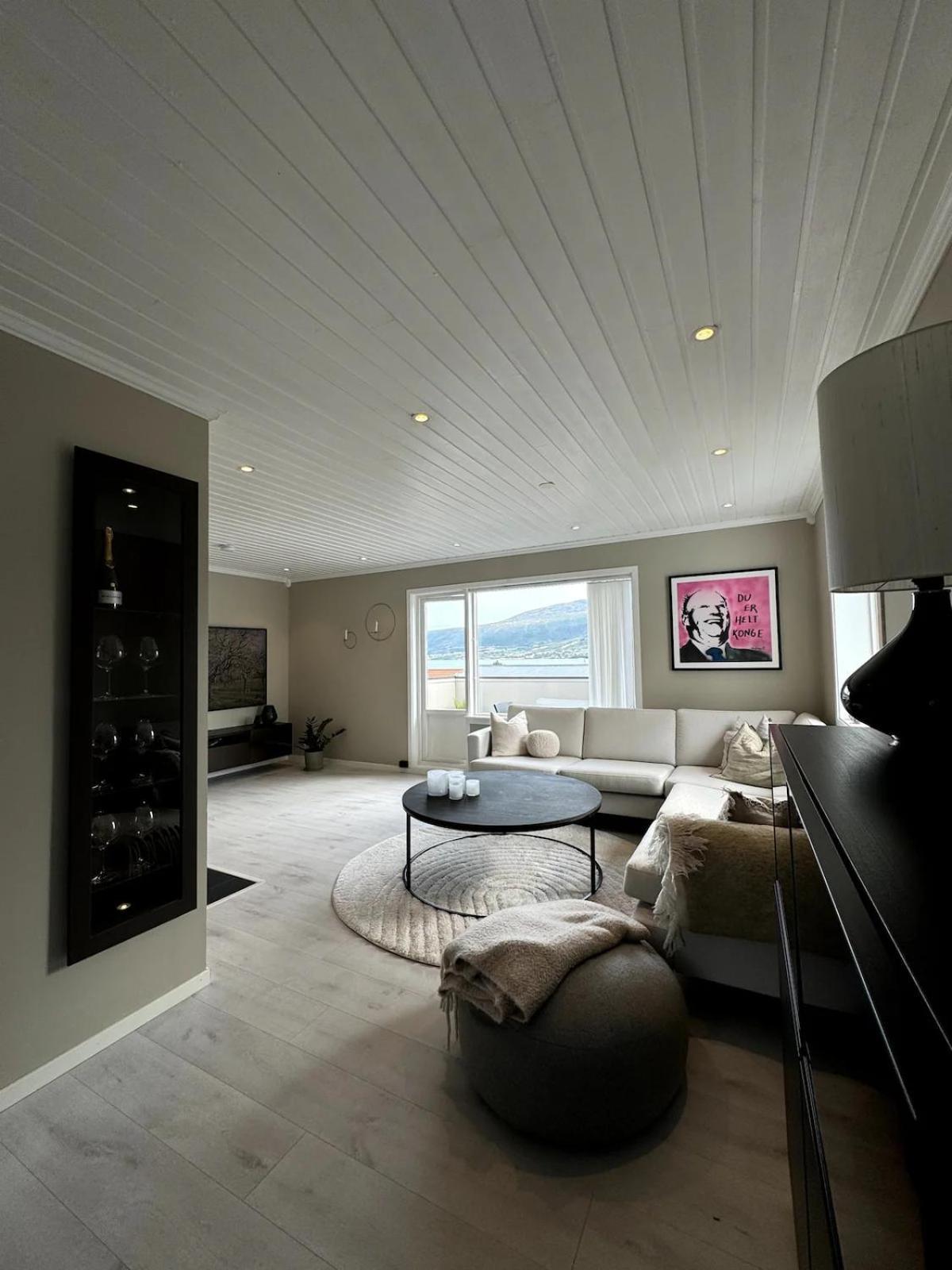 Hjem I Tromso Holiday home Tomasjorda